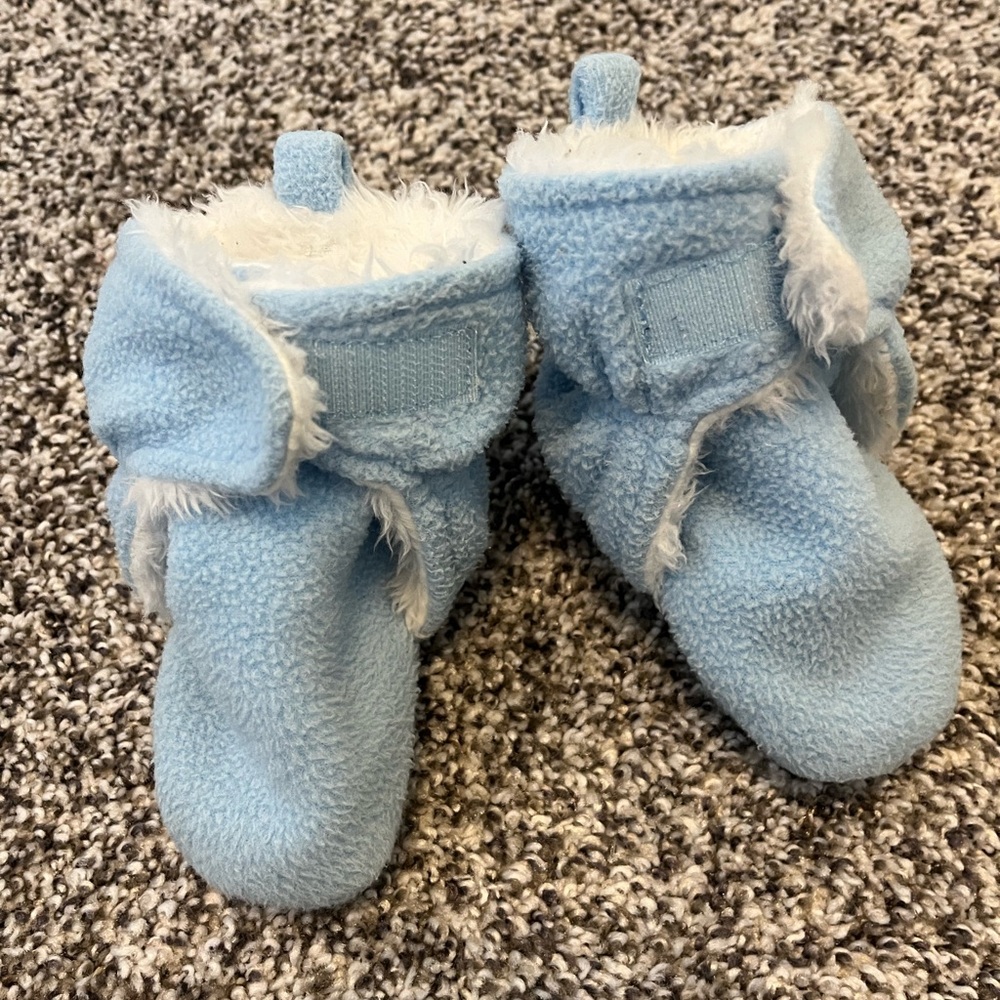 Cozy Blue Baby Booties